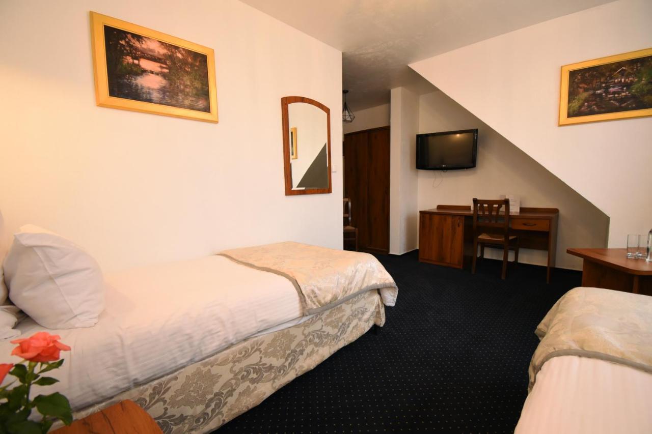Kraina Jezior Hotel Ostróda Kültér fotó