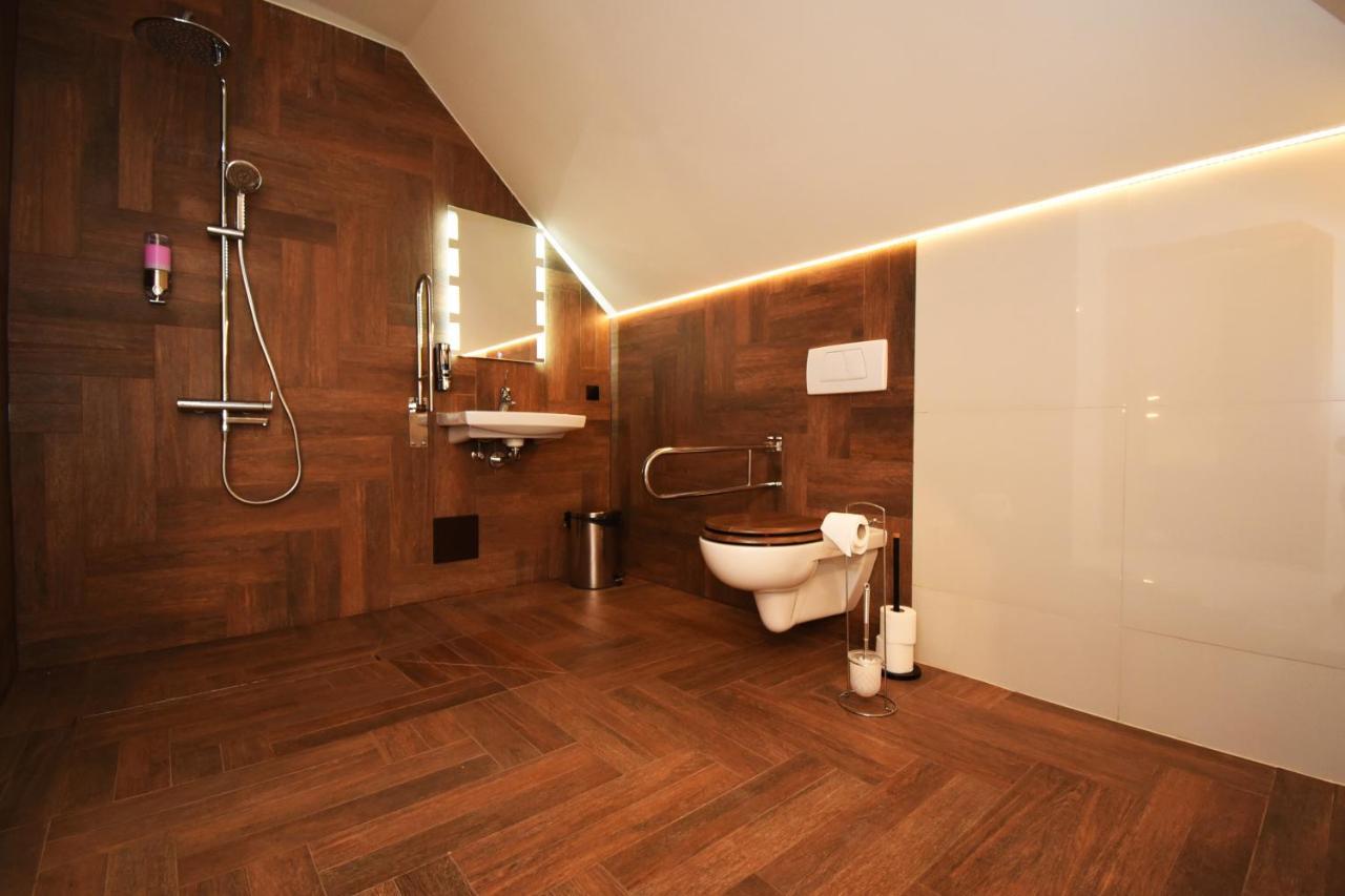 Kraina Jezior Hotel Ostróda Kültér fotó