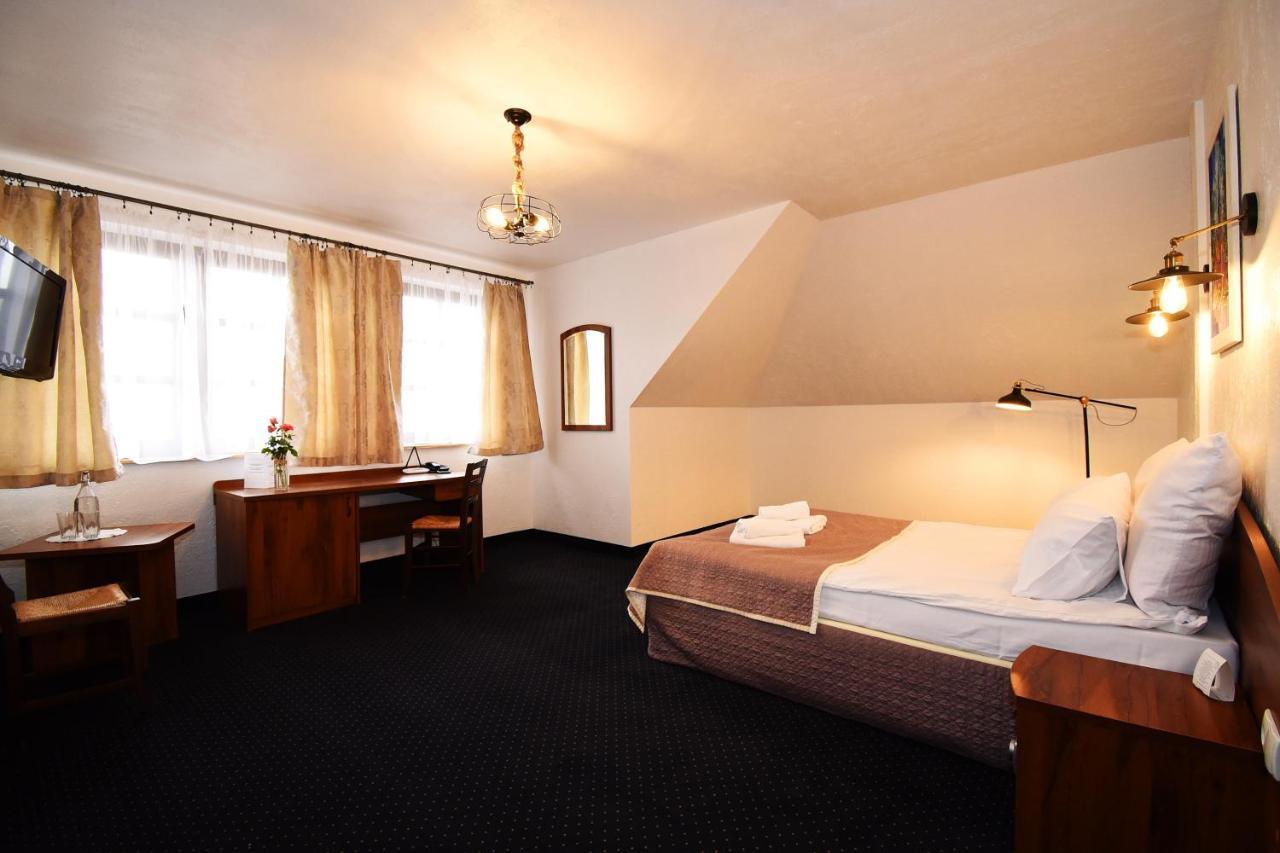 Kraina Jezior Hotel Ostróda Kültér fotó