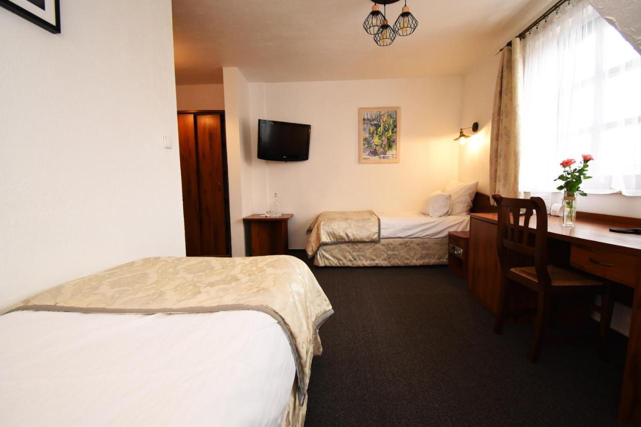 Kraina Jezior Hotel Ostróda Kültér fotó