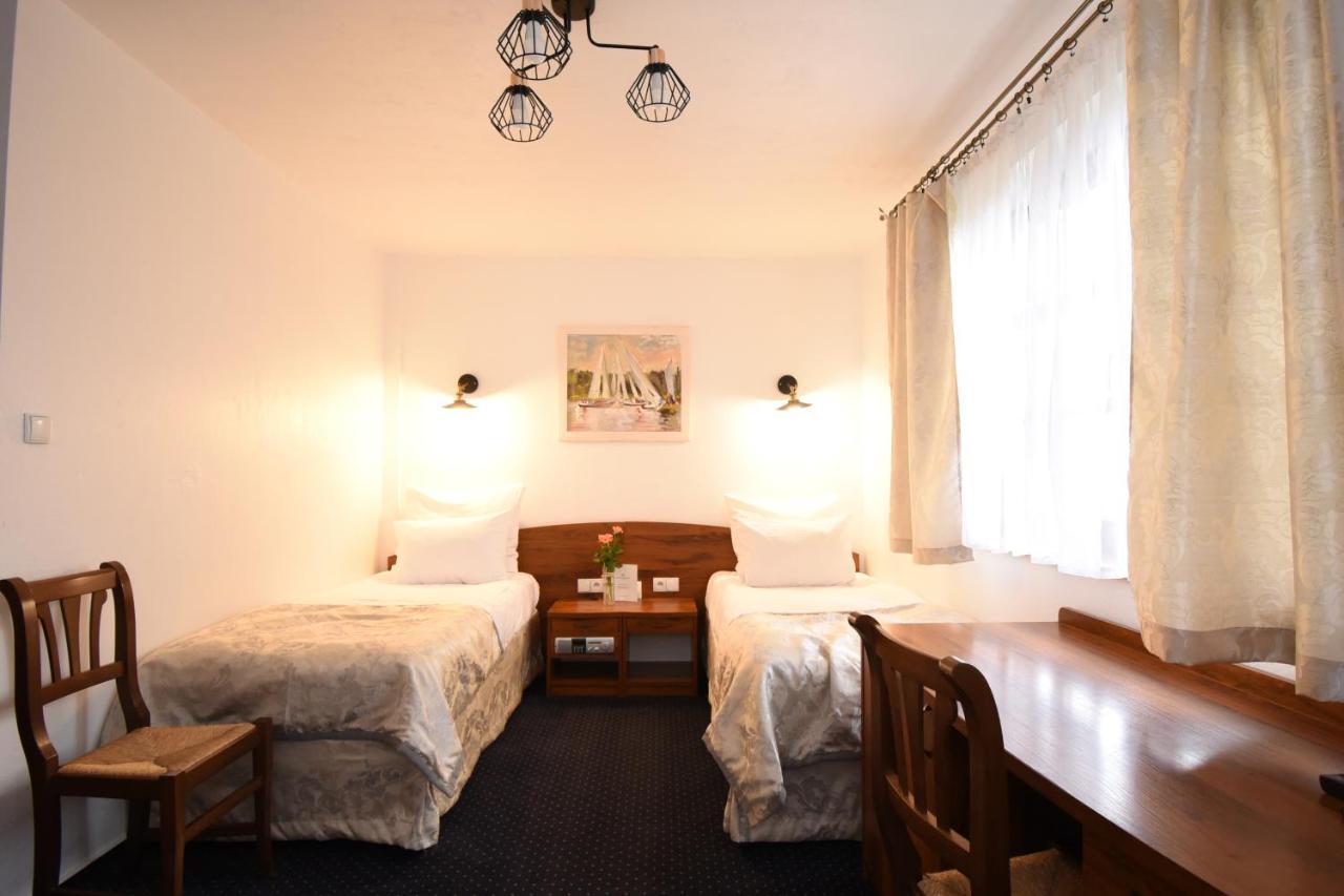 Kraina Jezior Hotel Ostróda Kültér fotó